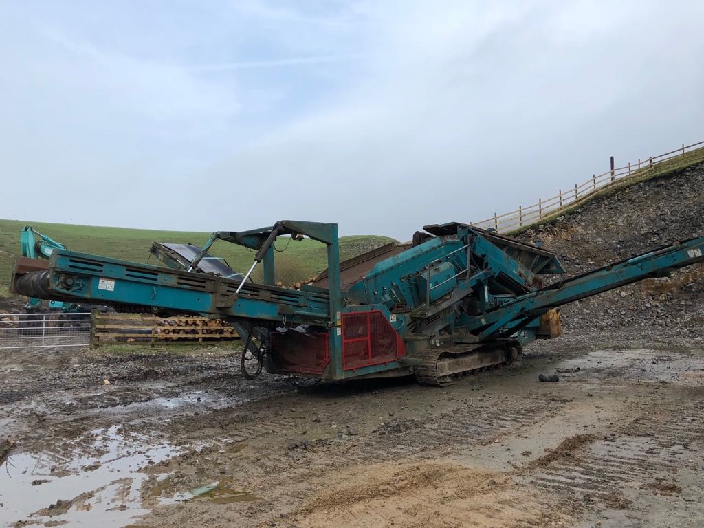 Powerscreen Warrior 1400 | Omnia Machinery