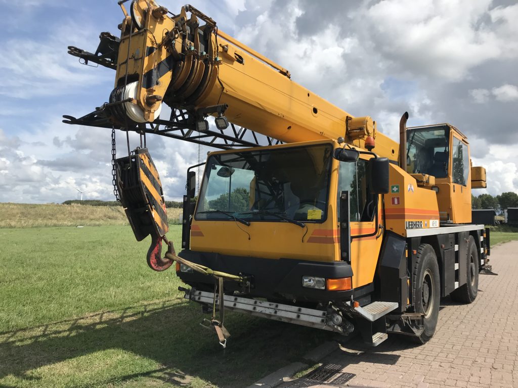 Used Liebherr LTM 1030-2.1 Mobile For Sale | Omnia Machinery