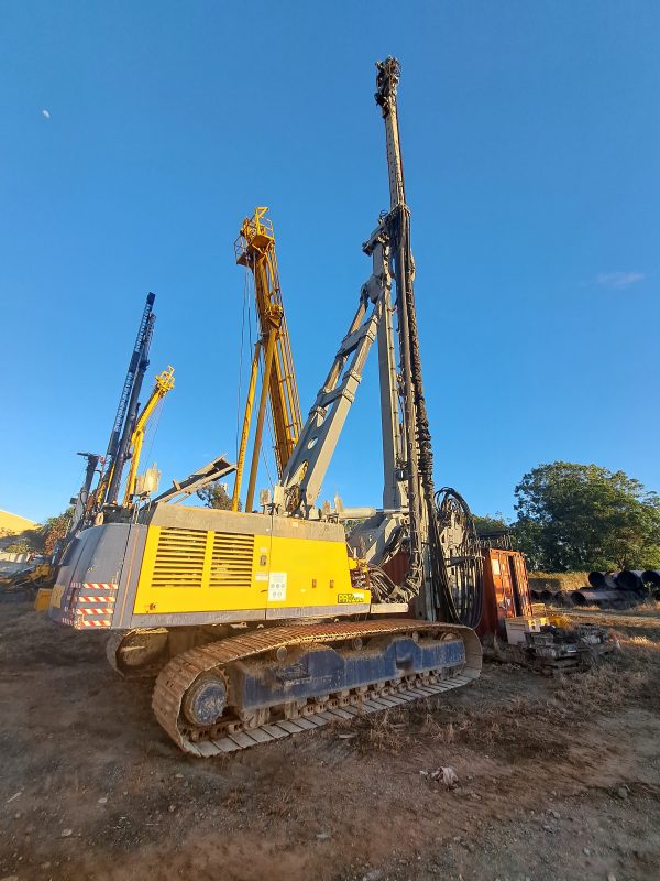 Liebherr LRB 155 Rotary/Vibratory Piling Rig