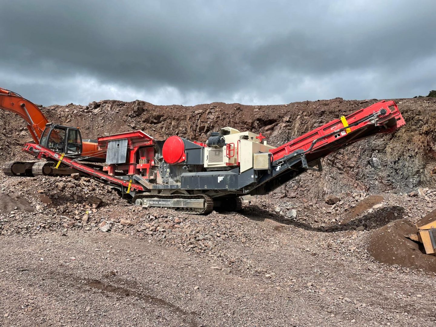 Sandvik Uj440i Jaw Crusher Omnia Machinery