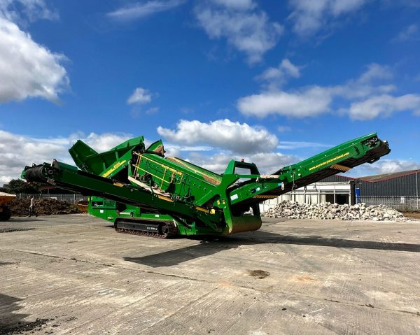 McCloskey R155 Scalping Screen