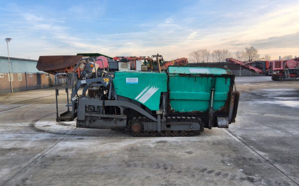 Vogele Super 800 Paver