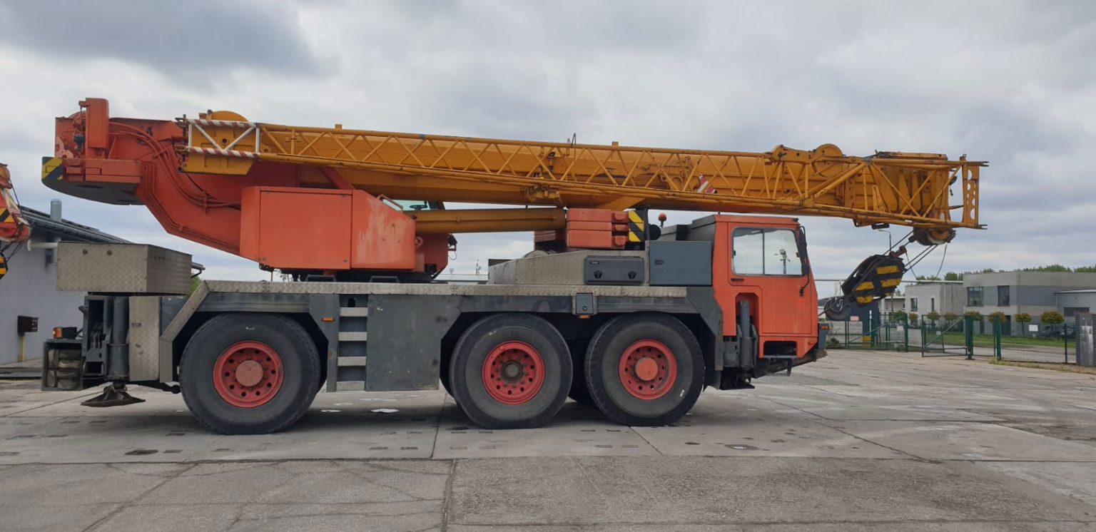 Liebherr LTM 1050-1 Mobile Crane | Omnia Machinery