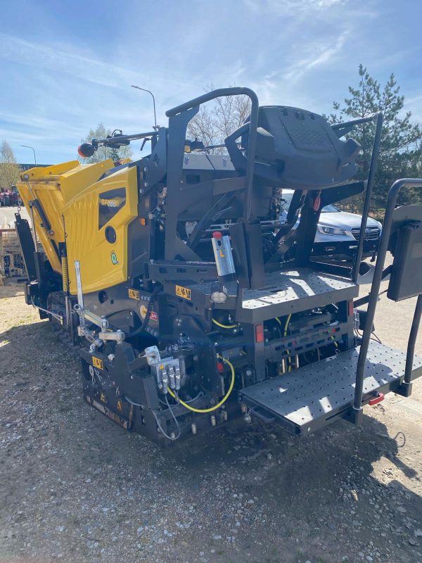 Bomag BF200 C-2 Paver