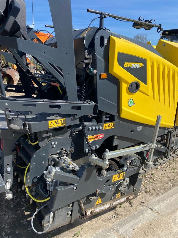 Bomag BF200 C-2 Paver