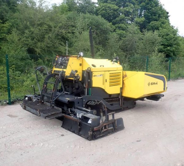 Bomag BF 223 C Paver