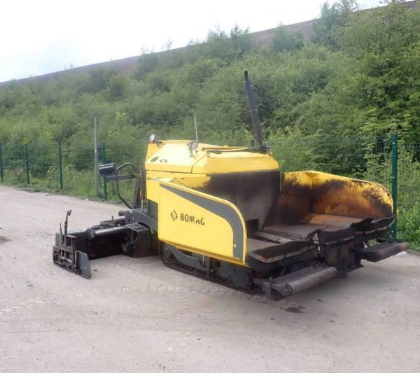 Bomag BF 223 C Paver