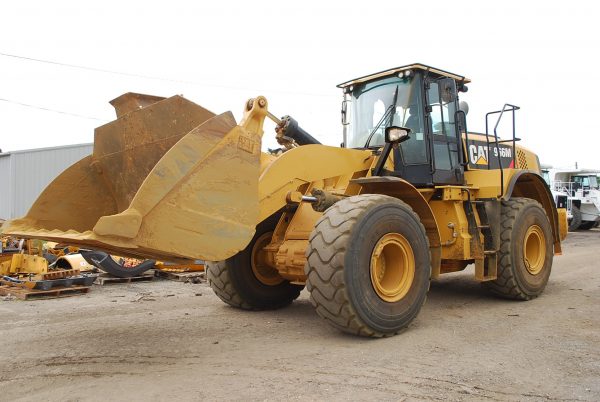 Caterpillar 966M Wheel Loader