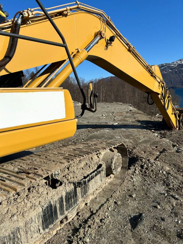 Komatsu PC210 Excavator