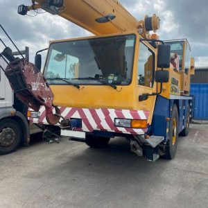 Liebherr LTM 1040-2.1 Mobile Crane