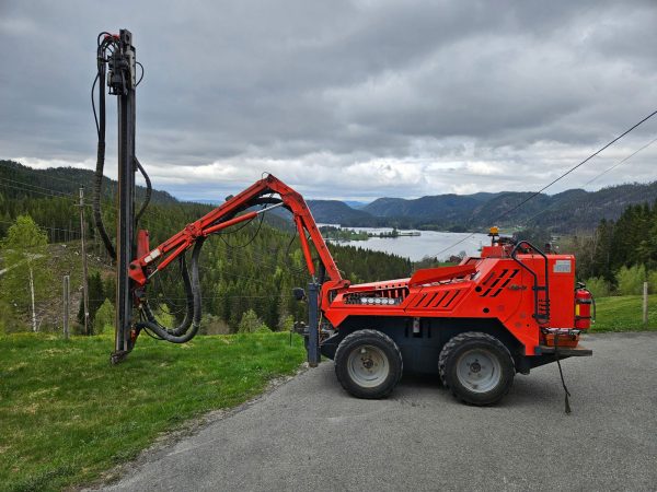 Tamrock Commando 120R Rock Drill