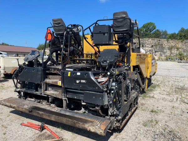 Caterpillar AP1055F Paver