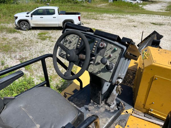 Caterpillar AP655D Paver