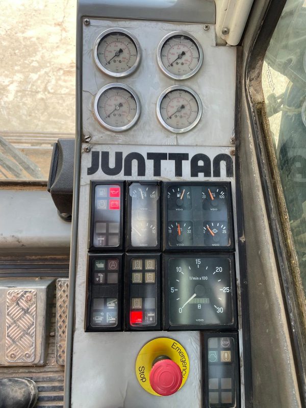 Junttan PM16 Hammer Piling Rig