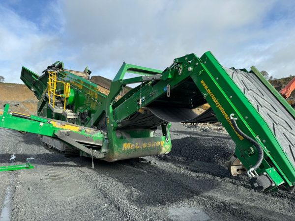 McCloskey R230 Scalping Screen