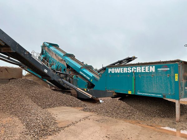 Powerscreen Chieftain 2200 Incline Screen