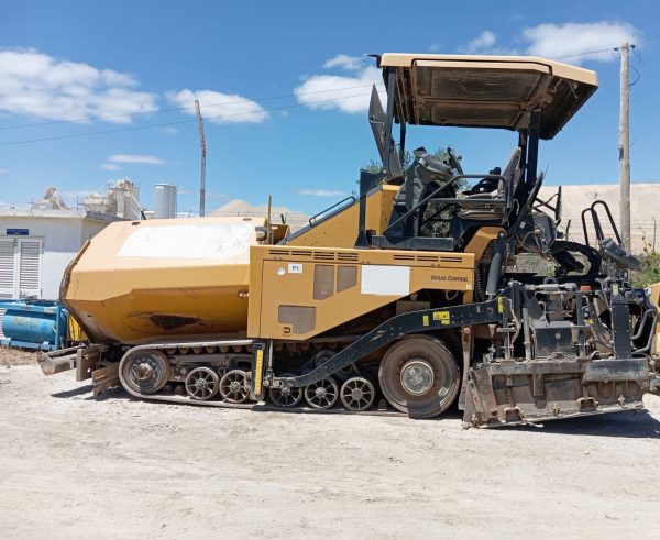 Caterpillar AP655F Paver