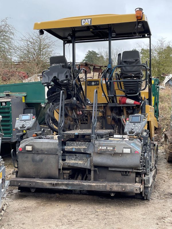 Caterpillar AP500F Paver