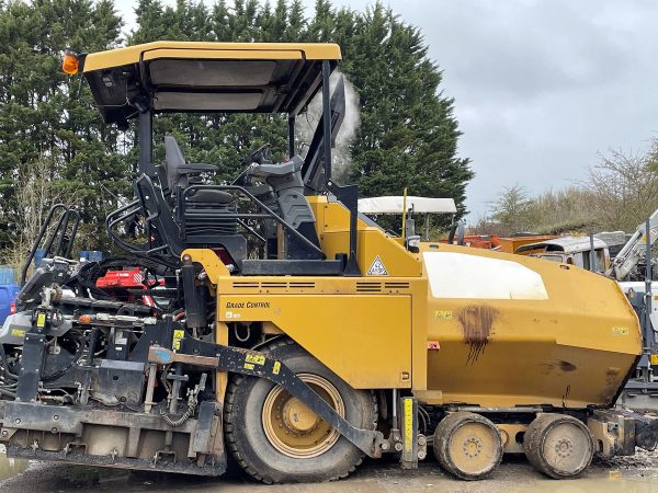 Caterpillar AP500F Paver