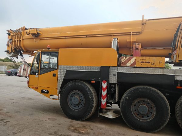 Demag AC 100 Mobile Crane