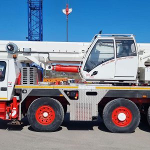 Grove GMK 3055 Mobile Crane