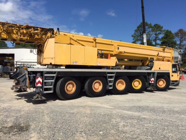 Grove GMK 5210 Mobile Crane