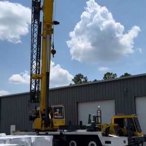 Grove TMS900E Mobile Crane