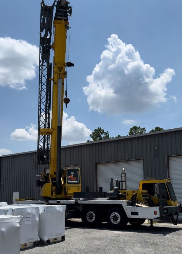 Grove TMS900E Mobile Crane