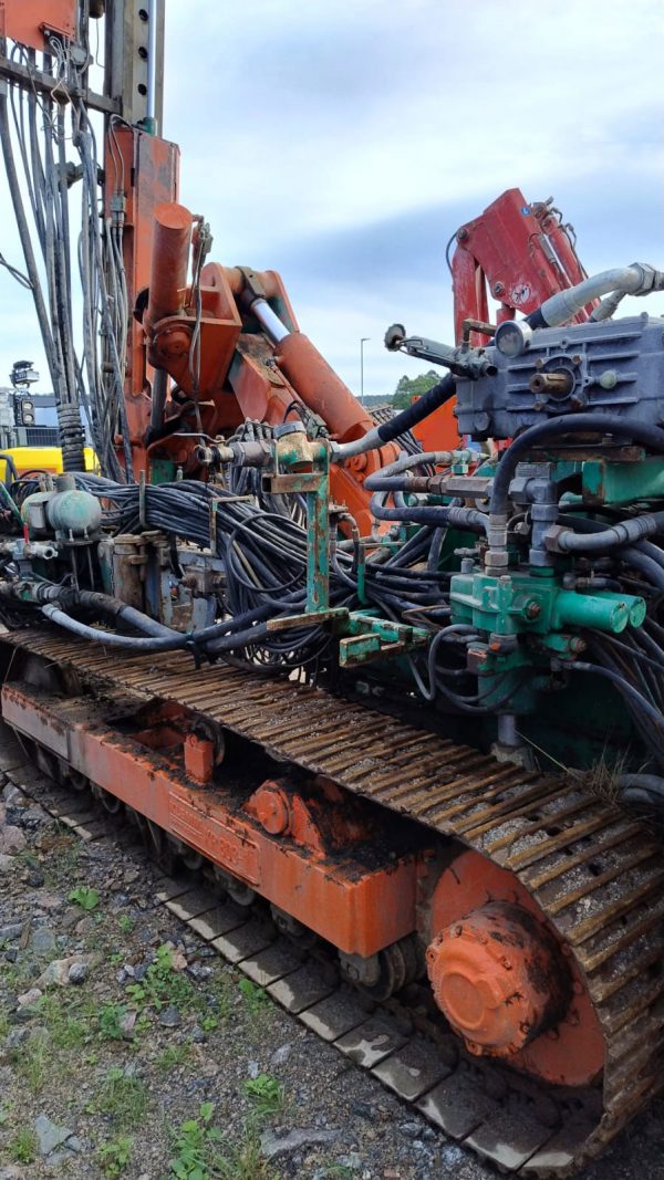 Klemm KR 803 Micro Piling Rig