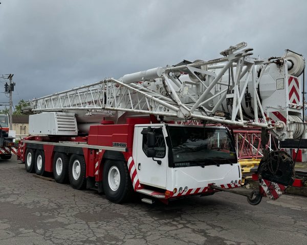 Liebherr LTM 1220-5.1 Mobile Crane