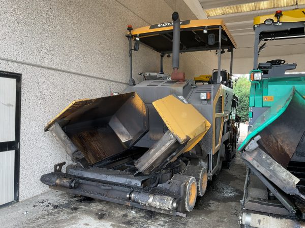 Volvo ABG P 6870 C Paver