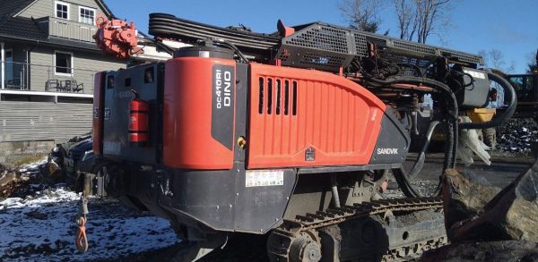 Sandvik Dino DC410Ri T4 Rock Drill