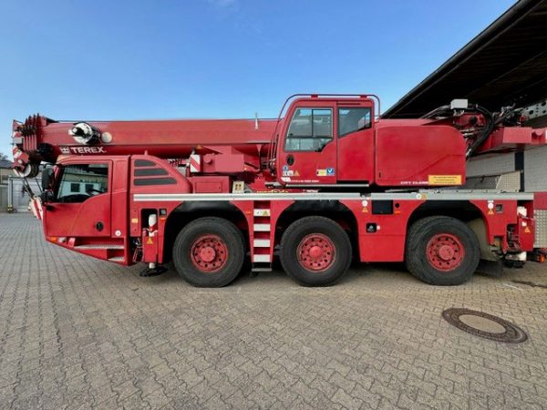 Terex Challenger 3160 Mobile Crane