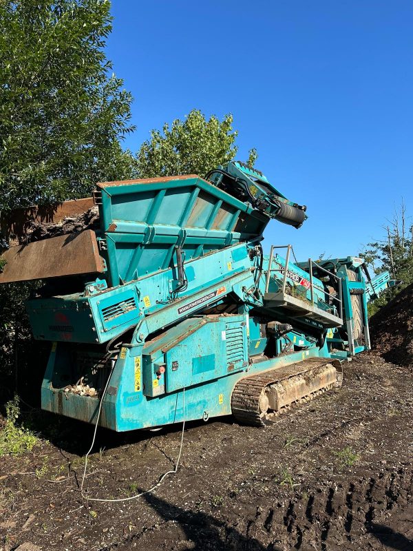 Powerscreen Warrior 1400 Scalping Screen