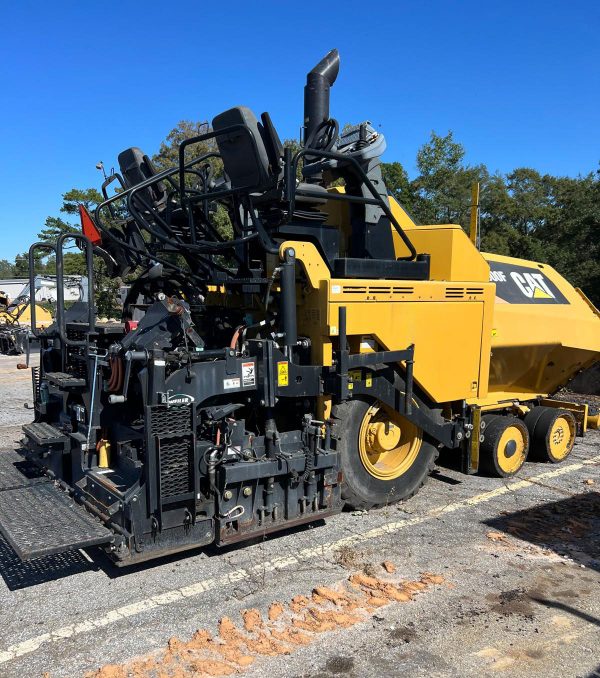 Caterpillar AP500F Paver