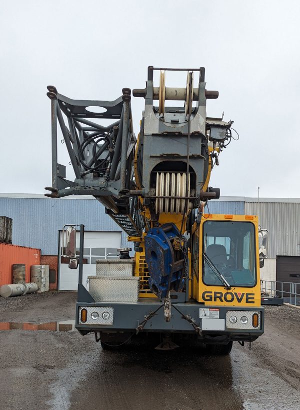 Grove TMS900E Mobile Crane