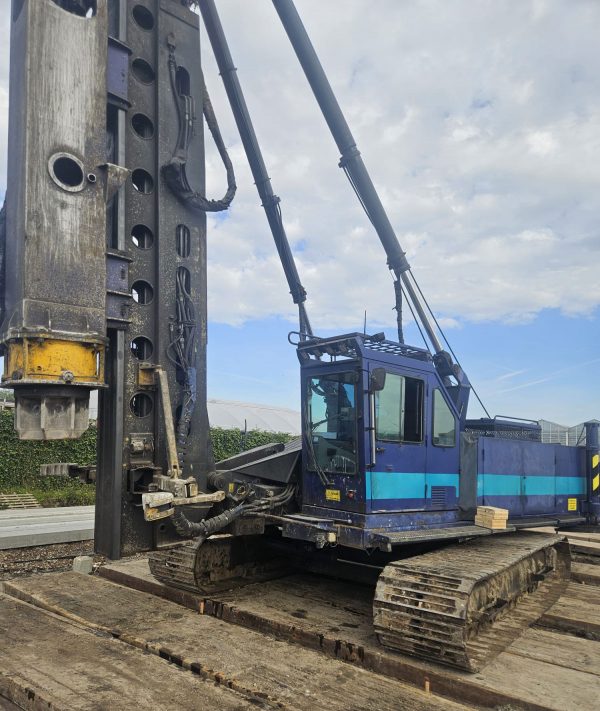 Junttan PM-20LC Hammer Piling Rig