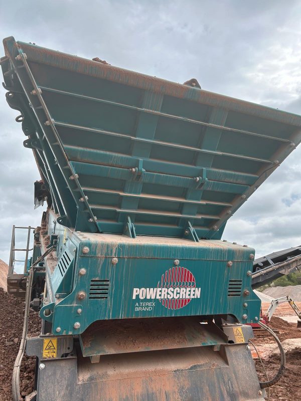 Powerscreen Warrior 1400X Scalping Screen