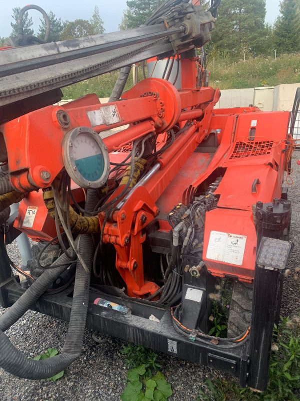 Sandvik DC122R Rock Drill