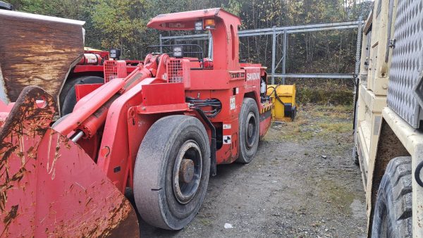 Sandvik LH202 Underground Loader