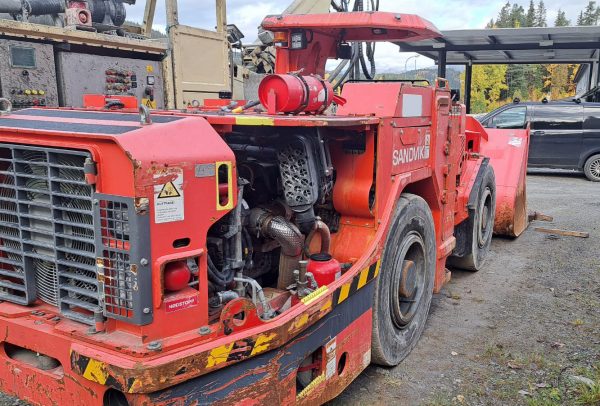 Sandvik LH202 Underground Loader