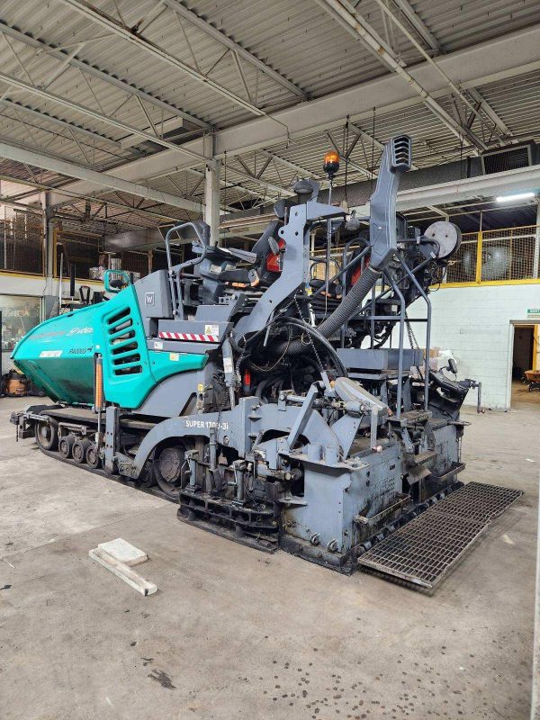 Vogele Super 1700-3i Paver