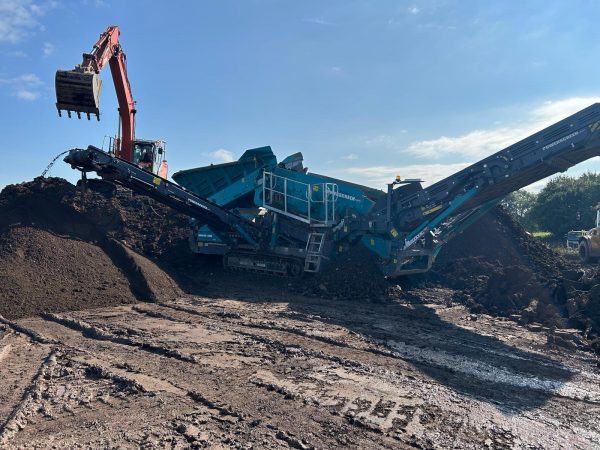 Powerscreen Warrior 1400X Scalping Screen