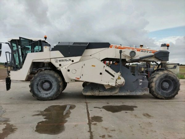 Wirtgen WR 200 XLi Soil Stabilizer