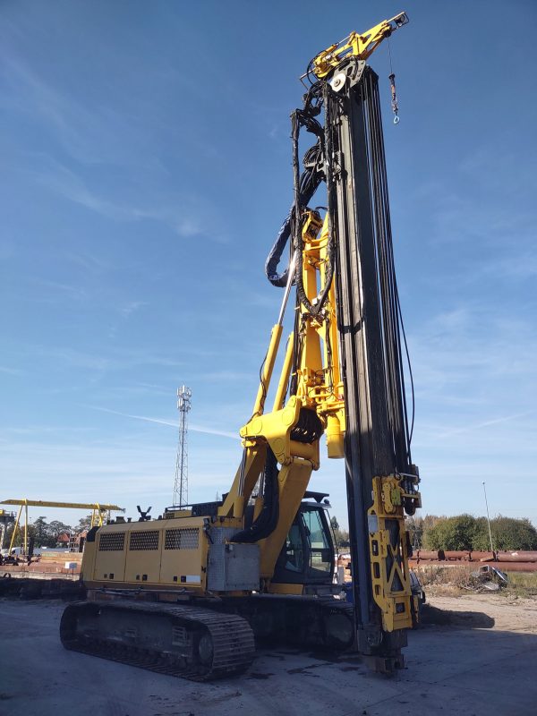 ABI TM 22 Vibratory Piling Rig