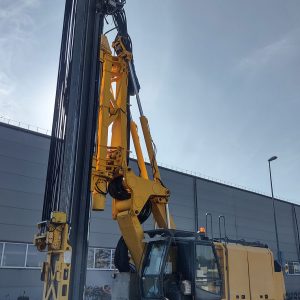 ABI TM 22 Vibratory Piling Rig