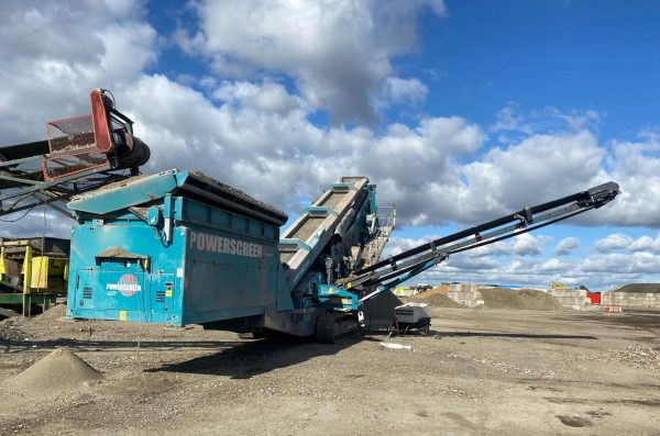 Powerscreen Chieftain 2200 Incline Screen