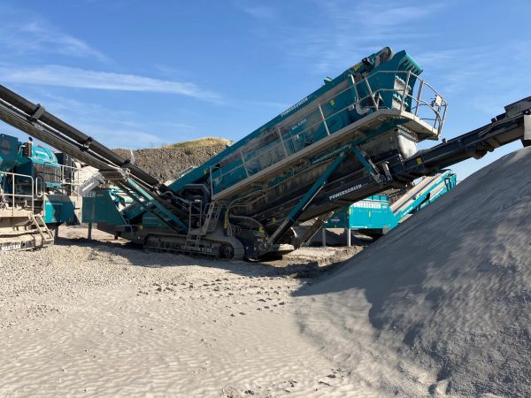 Powerscreen Chieftain 2200 Incline Screen