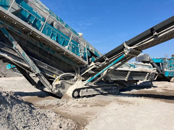 Powerscreen Chieftain 2200 Incline Screen