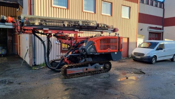 Sandvik Dino DC400Ri Rock Drill